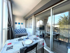 Sète: 2 pièces à 200m plage, parking & loggia - FR-1-338-11